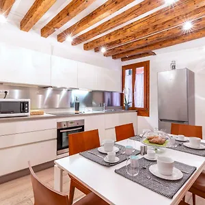 Central Apt Italia