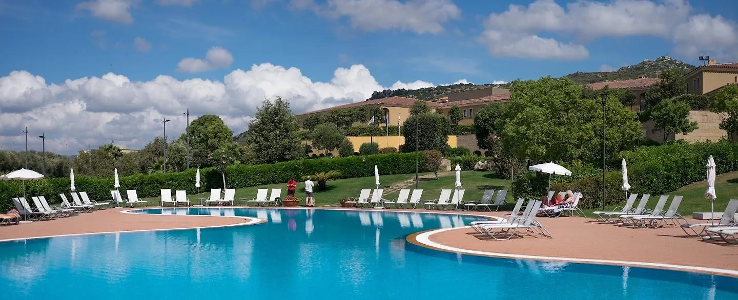 Geovillage Sport & Wellness Resort Olbia 4*,